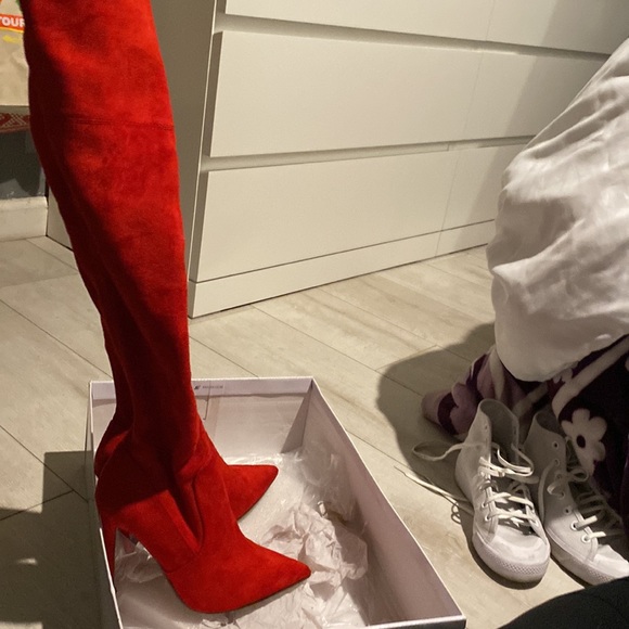 Steve Madden “Dominique” over the knee boots - Picture 3 of 6
